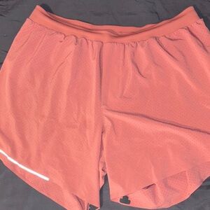 Lulu lemon Men’s Coral Athletic shorts 5”